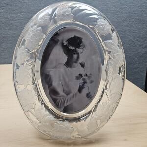 VTG Heavy Crystal Clear Signatures Chrysanthemum Frosted Picture Frame Photo 5x7